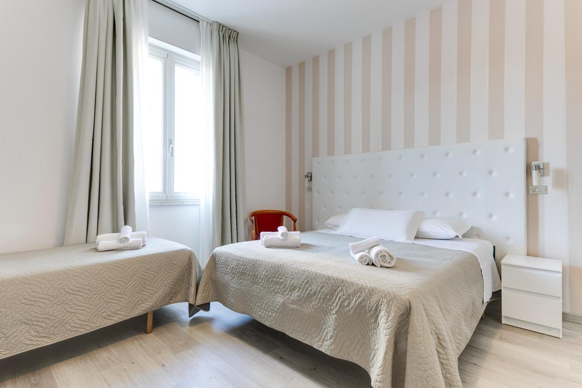 Hotel La Perla Rimini Eksteriør bilde